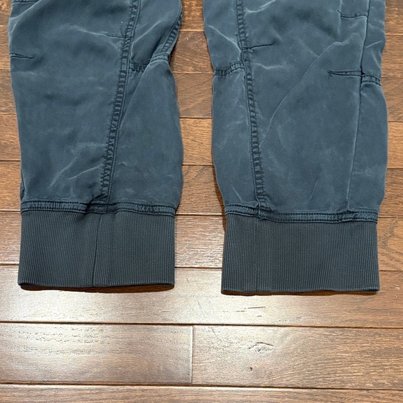 Anthropologie Pilcro Mallory Joggers Blue Washed Drawstring Ankle Pants Small - Picture 7 of 13